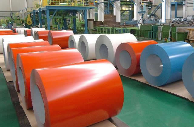 Coloured aluminum coil